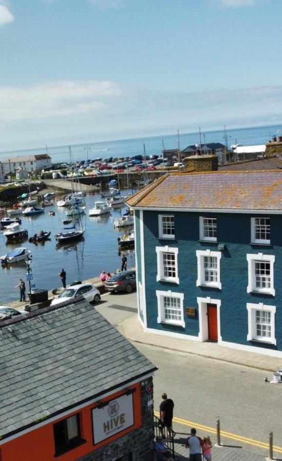 Hive Townhouse Hotel Aberaeron Bagian luar foto
