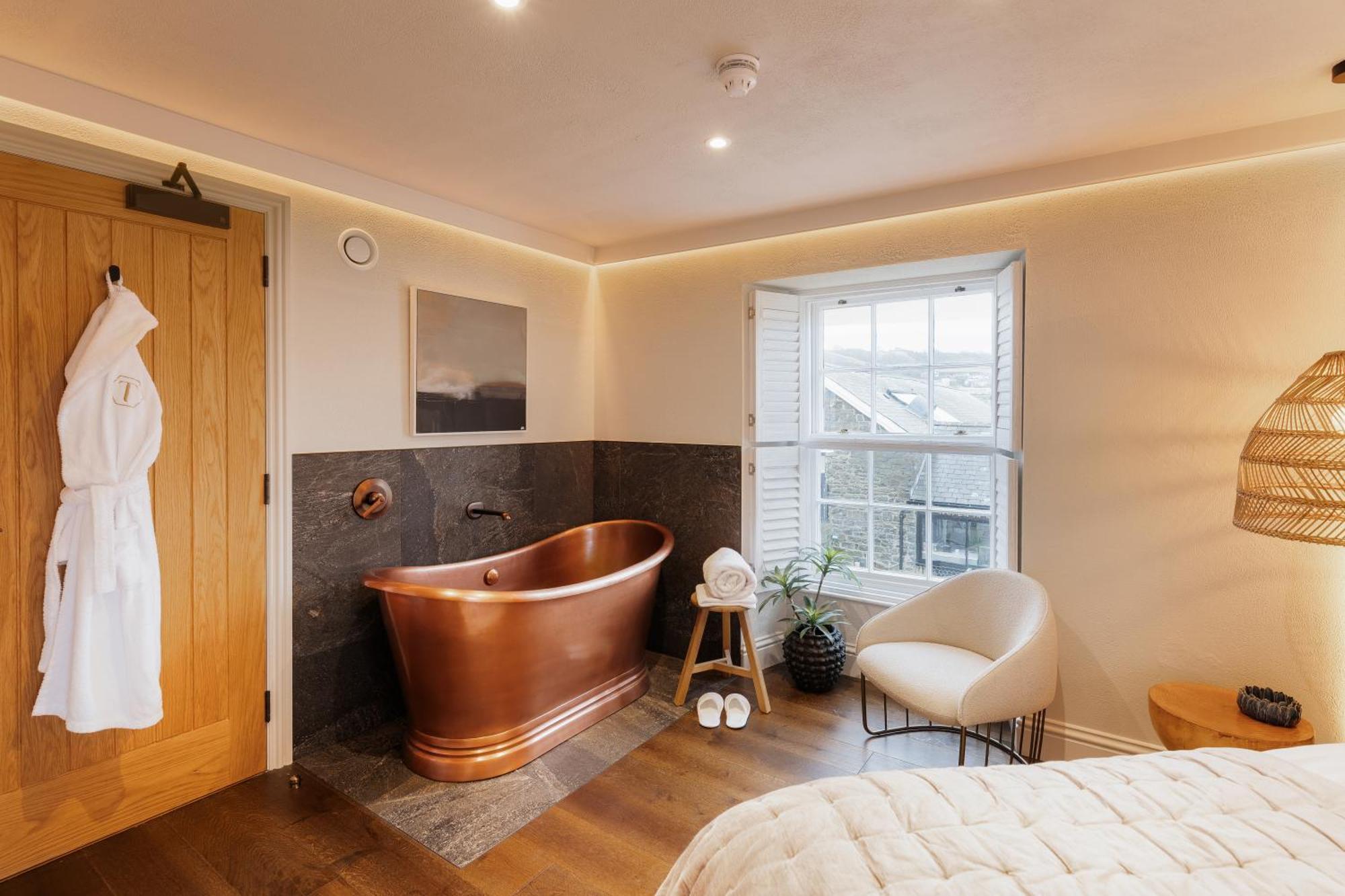 Hive Townhouse Hotel Aberaeron Bagian luar foto