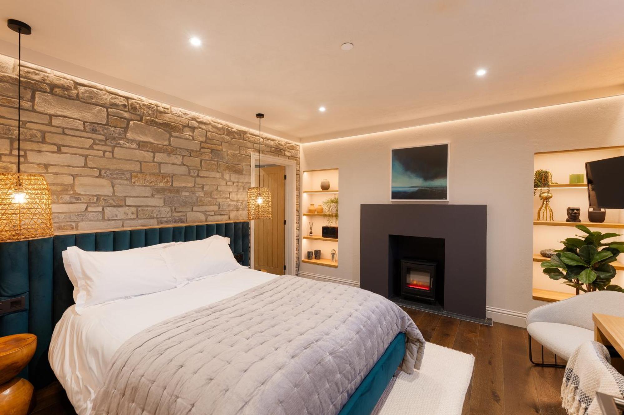 Hive Townhouse Hotel Aberaeron Bagian luar foto