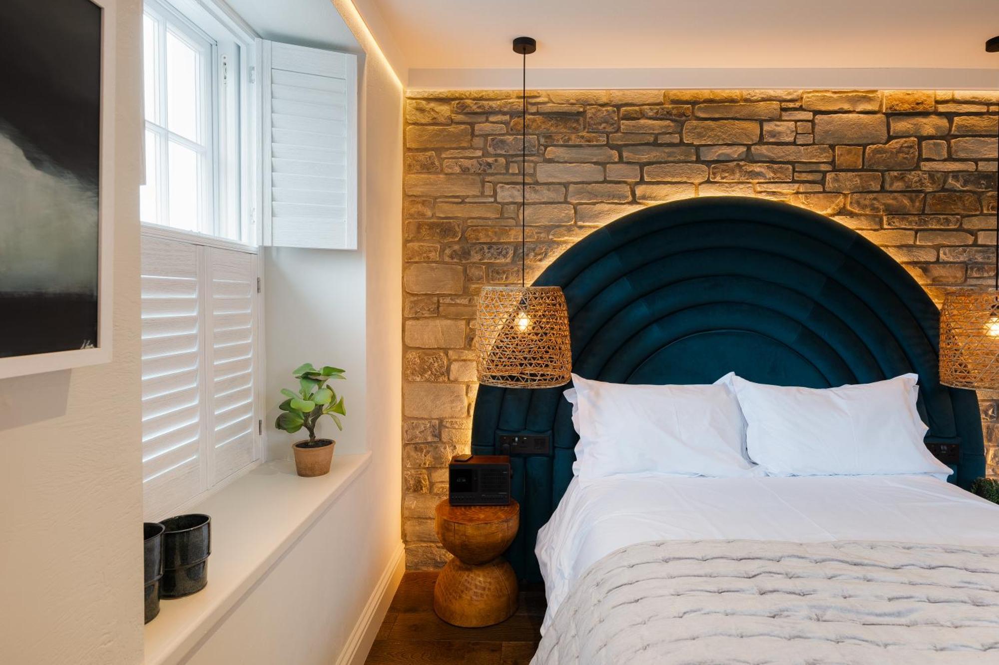 Hive Townhouse Hotel Aberaeron Bagian luar foto