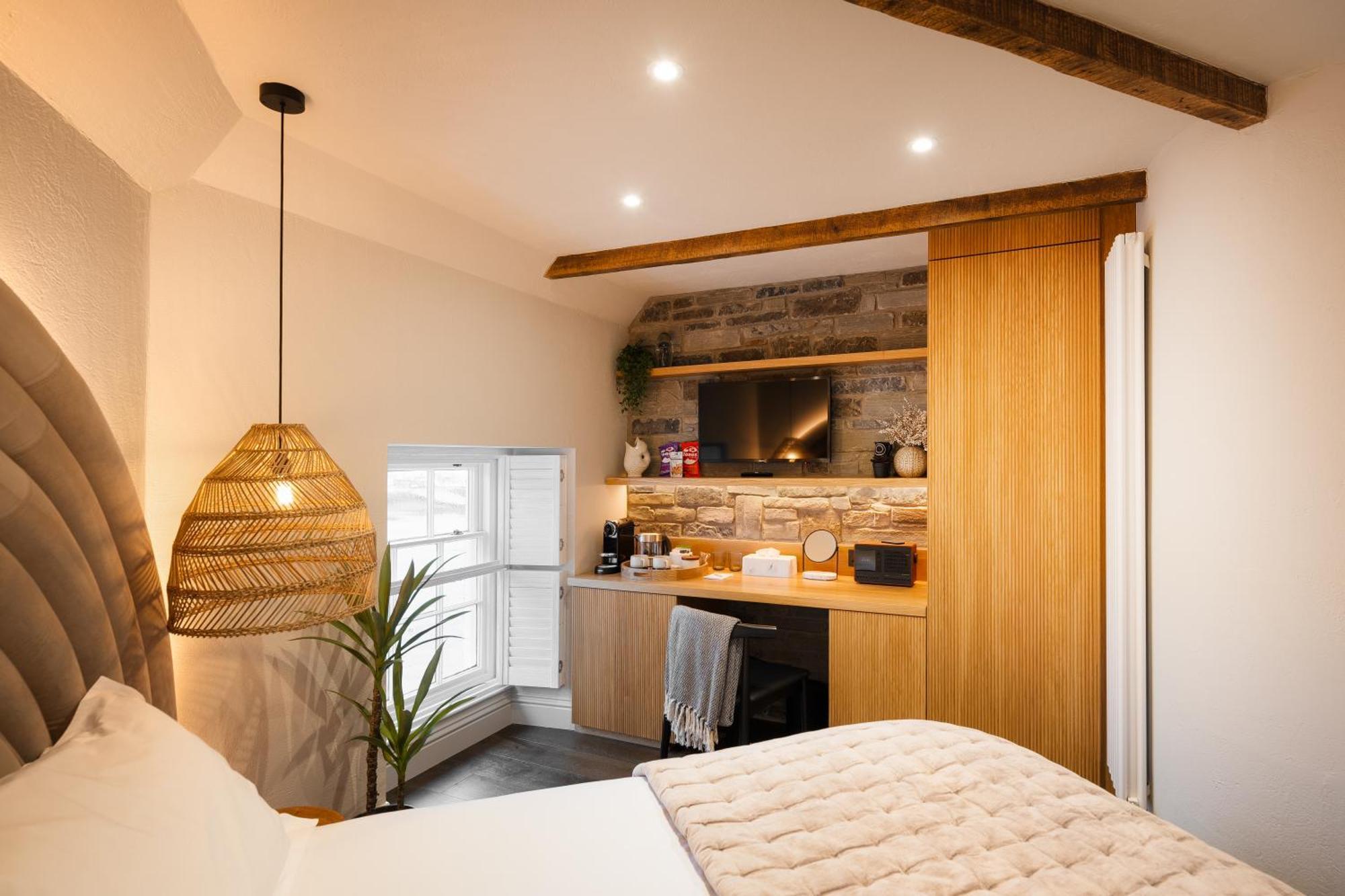 Hive Townhouse Hotel Aberaeron Bagian luar foto